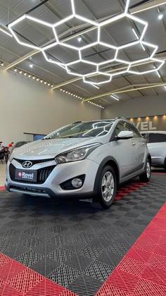 HYUNDAI HB20X 1.6 16V PREMIUM FLEX 4P MANUAL HYUNDAI HB20X 1.6 16V PREMIUM FLEX 4P MANUAL